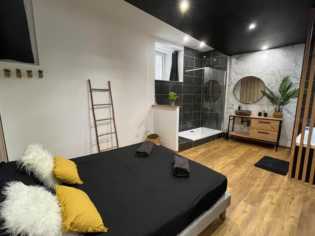 בזייה Suite Cocooning & Spa מראה חיצוני תמונה