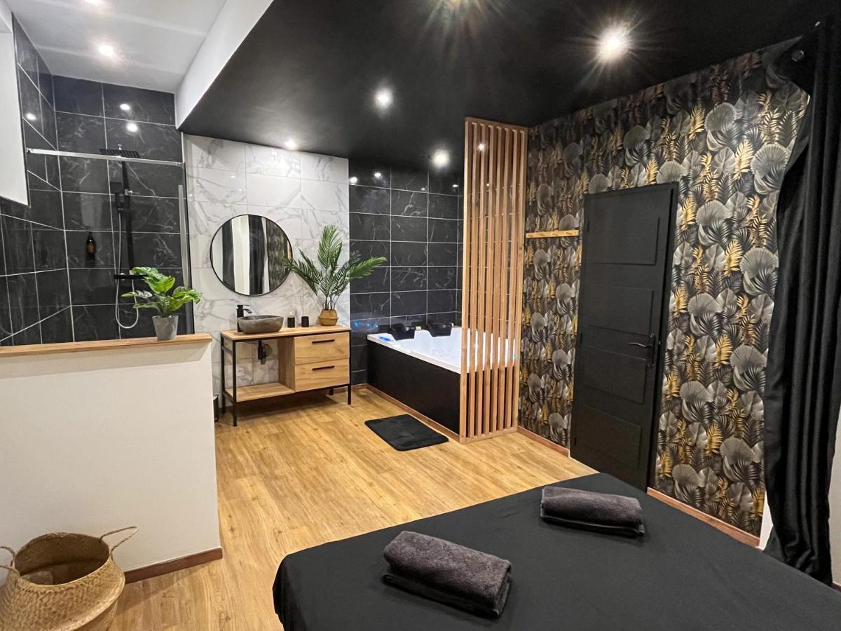 בזייה Suite Cocooning & Spa מראה חיצוני תמונה